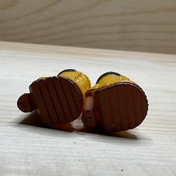 2021 MGA LOL OMG Busy B.B Bb Doll Shoes Heels Yellow Work Boots - Picture 5 of 6